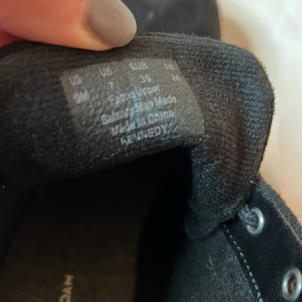 Dr Scholls Memory Foam Boot Worn Once - image 6